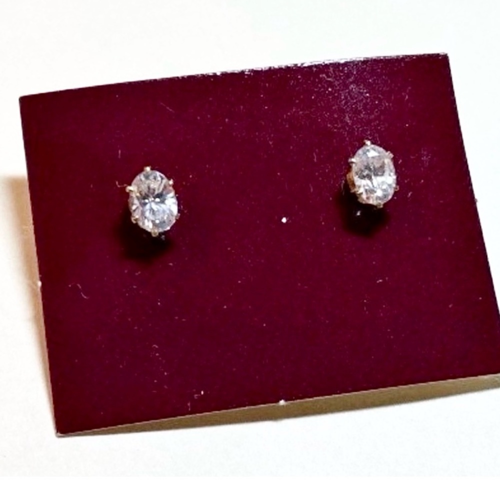 Hypoallergenic Cubic Zirconia Gold Plated Earrings 1 Carat CZ Stud Earrings - Picture 7 of 7